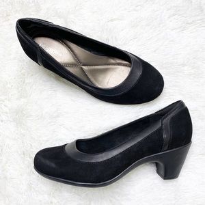 Easy Spirit Carmela black suede comfort heels 8WW